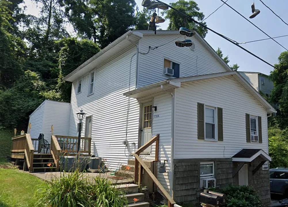5 bed, 1600 sqft, $2,200 — Photo 3