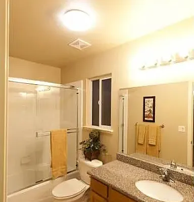 485 Pine St — Photo 1