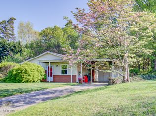 1512 Wandering Rd, Knoxville, TN 37912