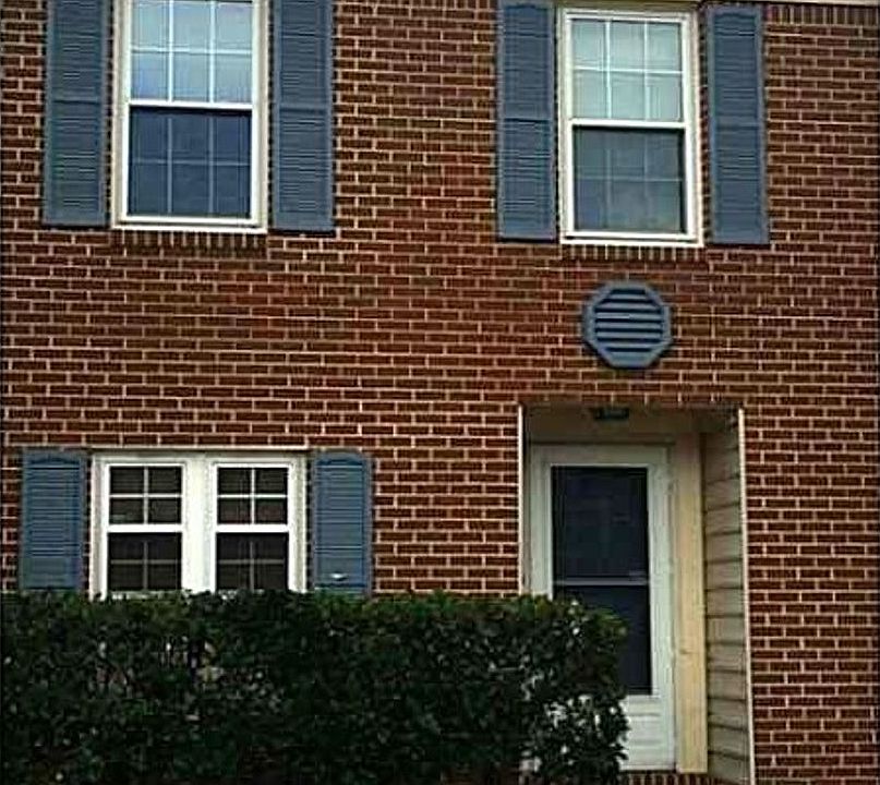 1st image of 812 Huntly Dr
