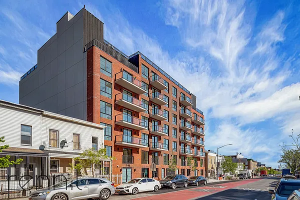 Rented by Rennit Inc. | media 38