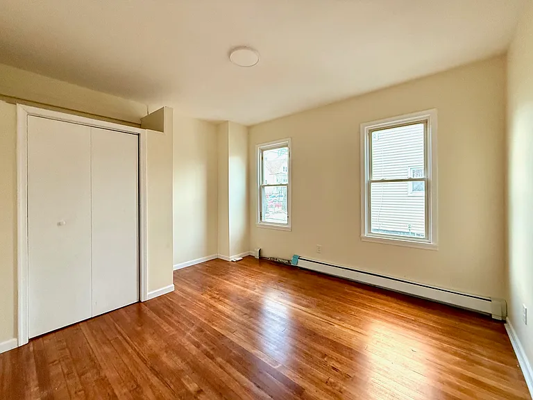 54 Prince St — Photo 5