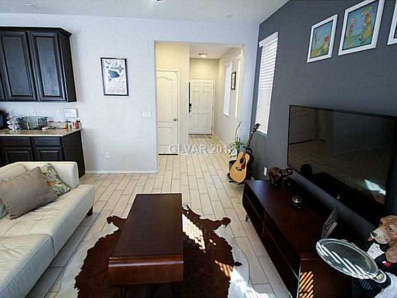 4th image of 7617 Jasmine Falls Dr