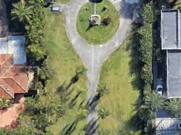 8550 Miller Dr, Miami, FL 33155