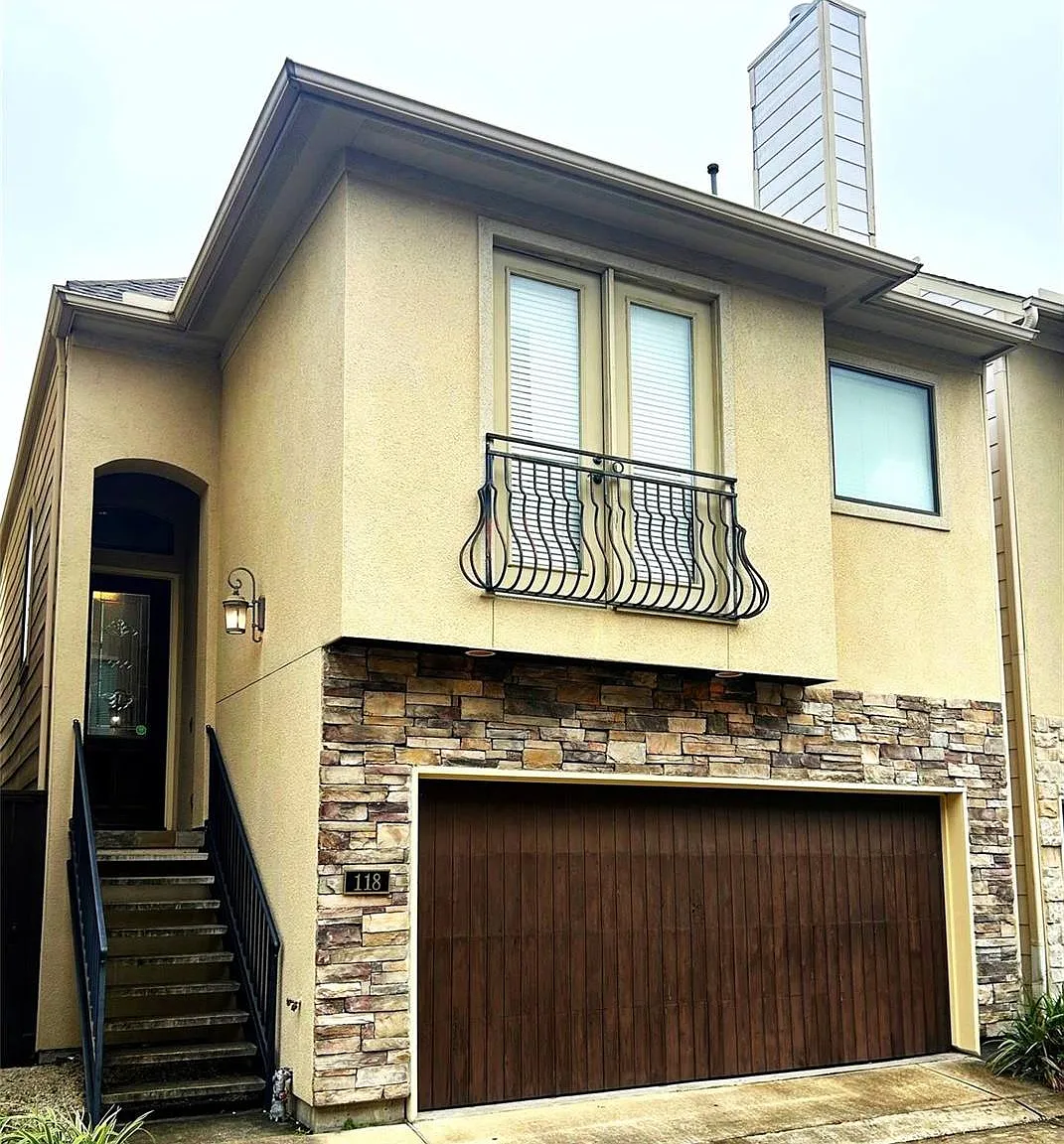 3 bed, 2.5 bath, 1666 sqft, $2,250 — Photo 1