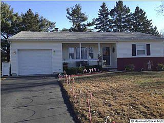 2nd image of 20 Stanford Ct E