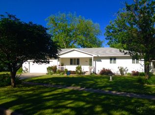 300 N 7th St, Neodesha, KS 66757