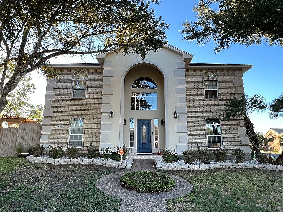 1st image of 4541 Wood River Dr