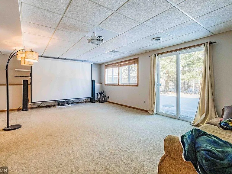 345 Poplar Dr — Photo 13