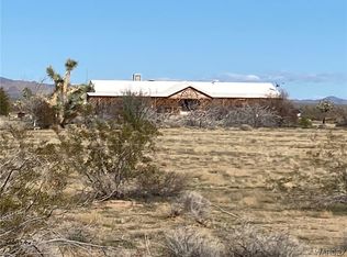20202 S Dale Evans Rd, Yucca, AZ 86438
