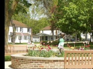 5901 Dendron Ln #1, Greendale, WI 53129