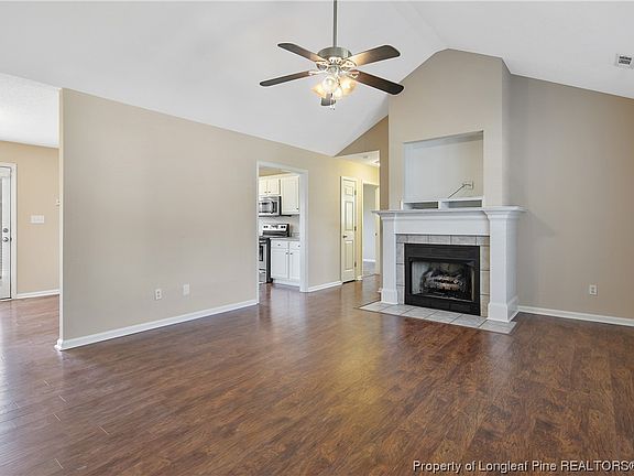 5th image of 4414 Clifton Dr