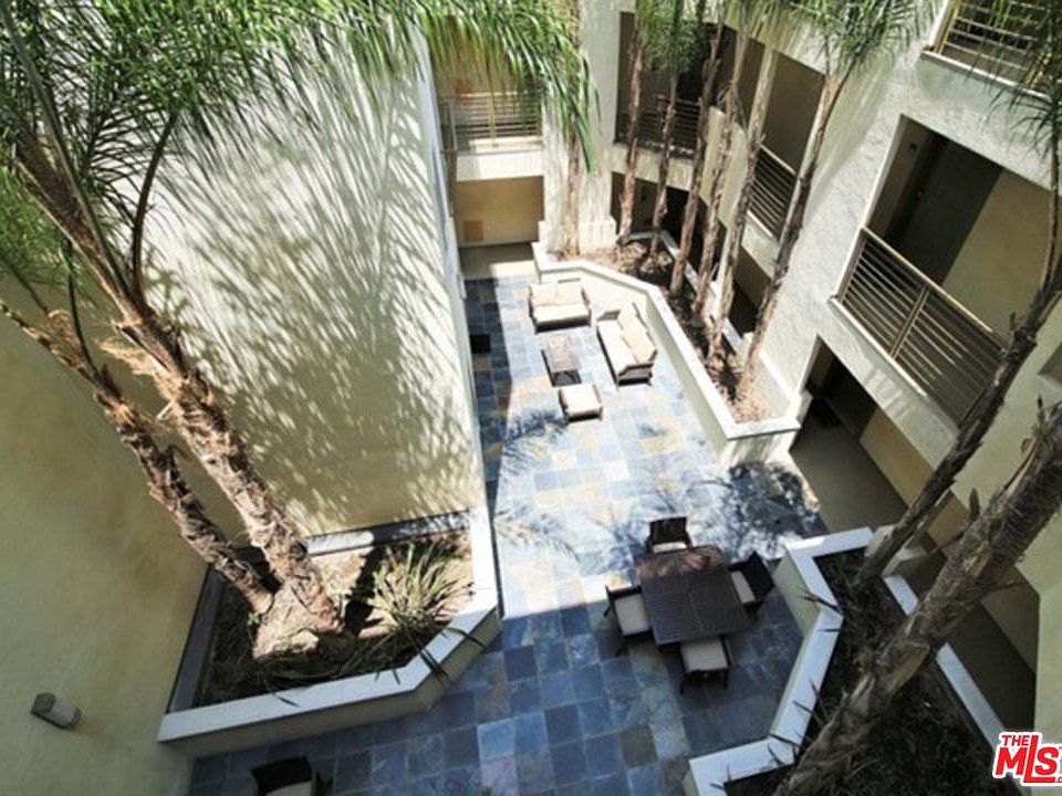 2nd image of 2311 W 10th St Unit 306