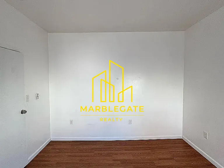 2 bed, $1,800 — Photo 3