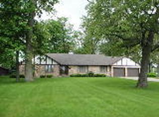 1721 Mayapple Pl, Watseka, IL 60970
