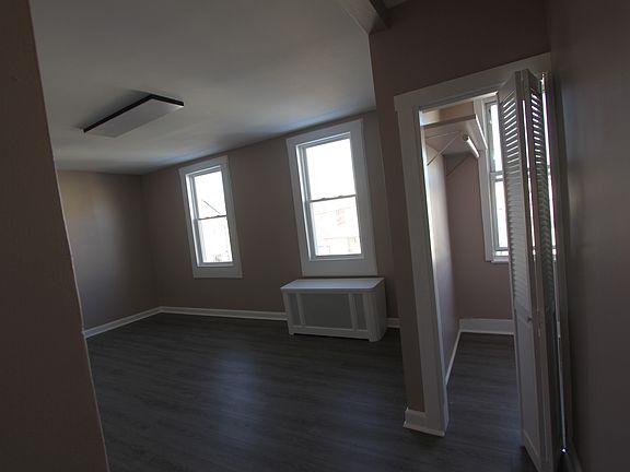 2nd image of 10 Orchard St Floor 2