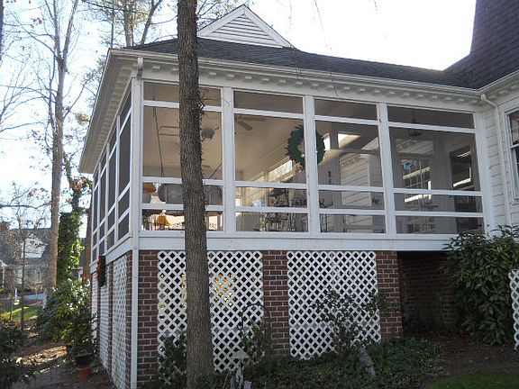 5th image of 420 Lee St