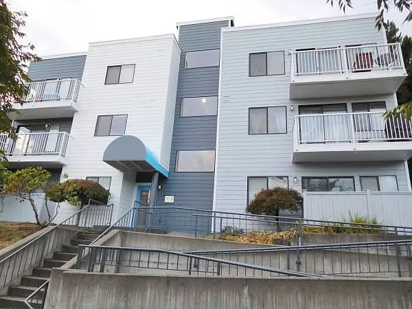4011 Whitman Ave N #201 — Photo 9