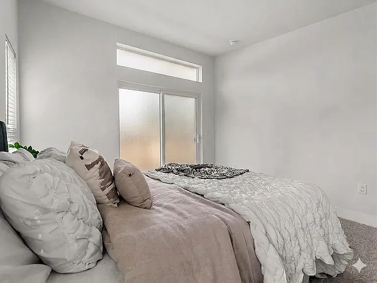 8368 Madison Ave — Photo 3