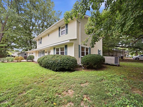 2nd image of 1533 Hickory Ridge Rd