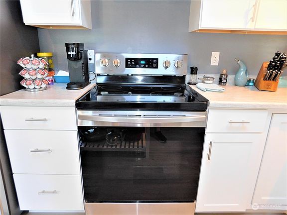 5th image of 12511 115th Avenue Ct E #139
