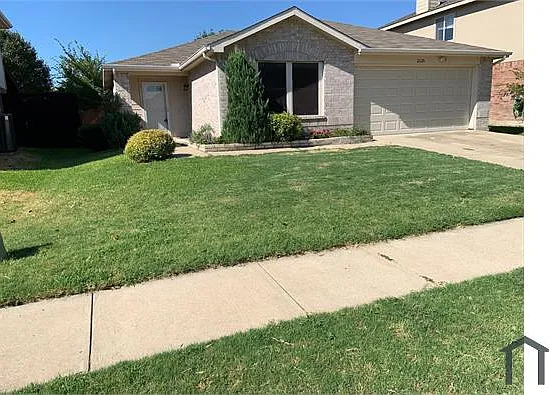 3 bed, 1464 sqft, $2,300 — Photo 2