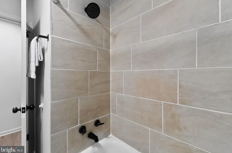403 Dateleaf Ave — Photo 20