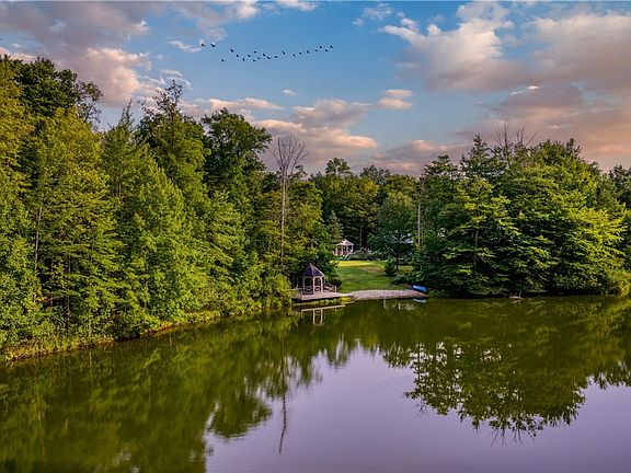 3rd image of 8790 Lake In The Woods Trl
