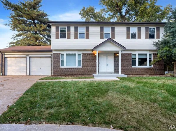 12771 Highstone Dr, Saint Louis, MO 63146