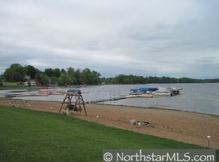 608 Dew Drop Cir, Center City, MN 55012