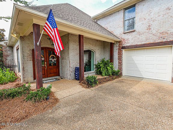 5th image of 282 Lighthouse Ln