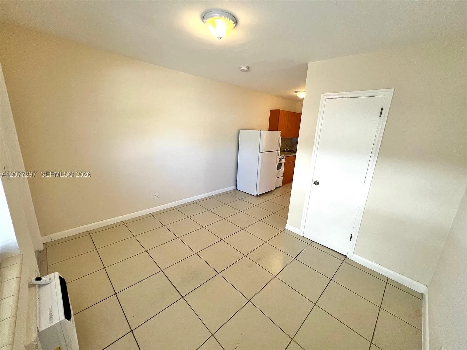 Biscayne Heights — Photo 1