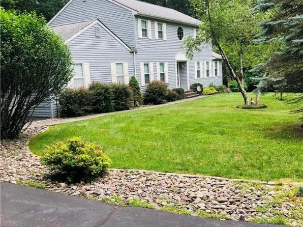 225 Paw Paw Dr, Kunkletown, PA 18058