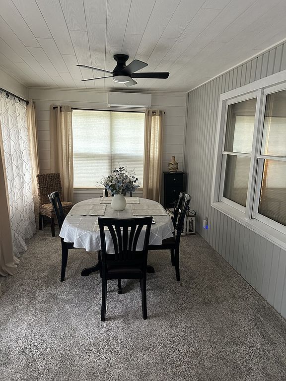 385 Highland Hills Dr - Property Image