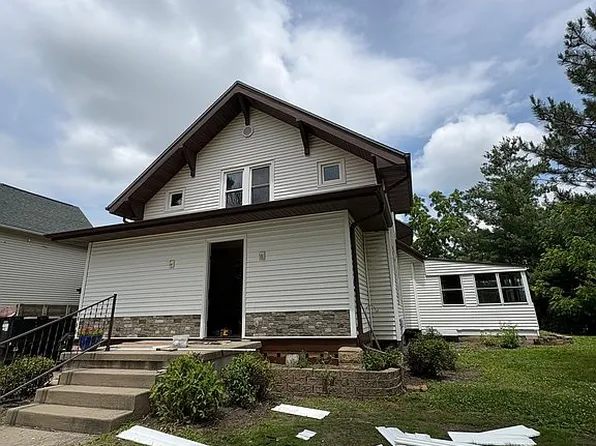 324 1st Ave W, Dyersville, IA 52040