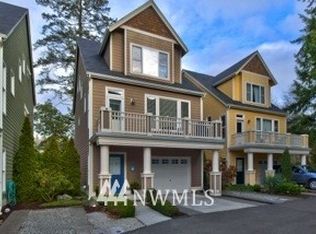 338 Wyatt Way NE #13, Bainbridge Island, WA 98110