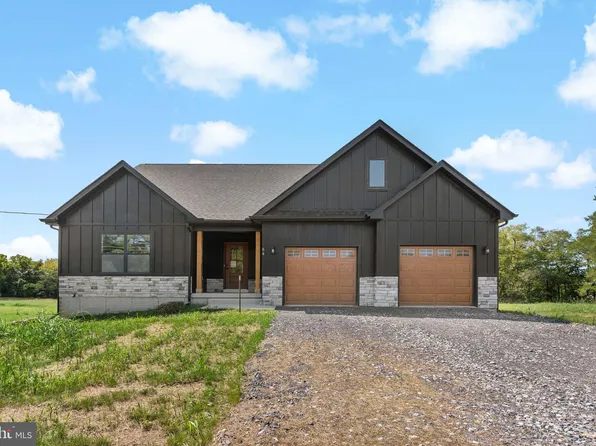 54 Tralee Way, Kearneysville, WV 25430