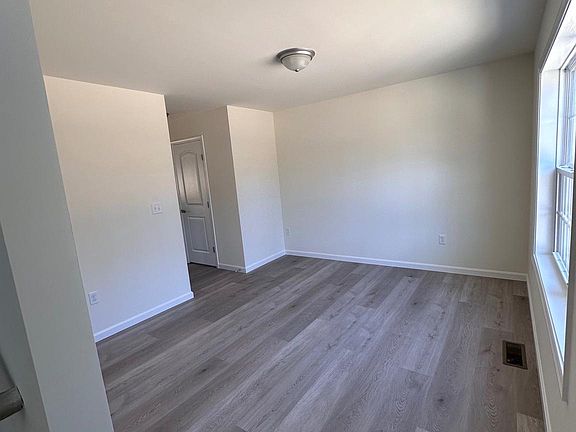 3rd image of 177 Hudson Branch Dr