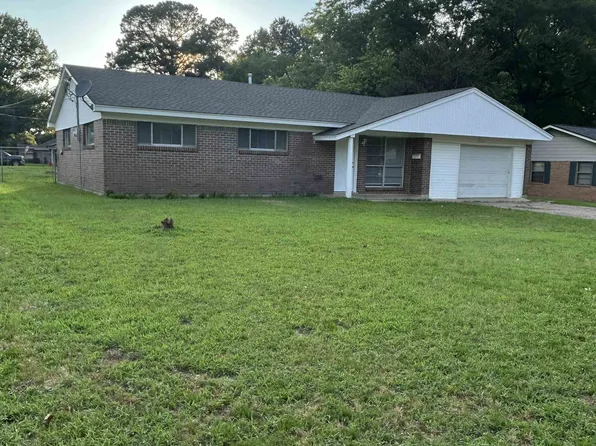 2513 Redbud St, Kilgore, TX 75662