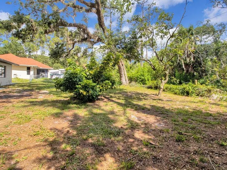 13540 Sedgwick Ave — Photo 44