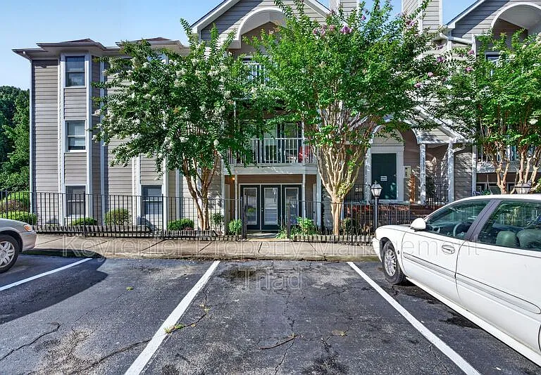 3701-7D Cotswold Ter — Photo 30