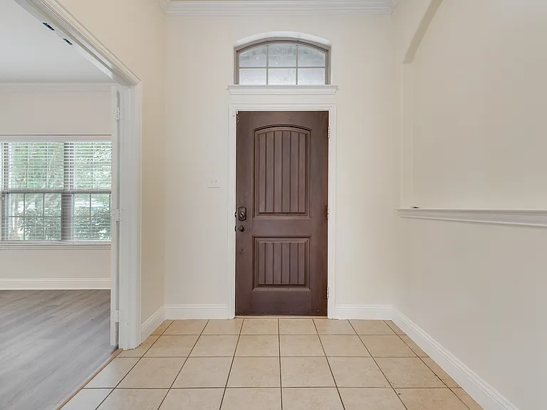 621 Dogwood Dr — Photo 3