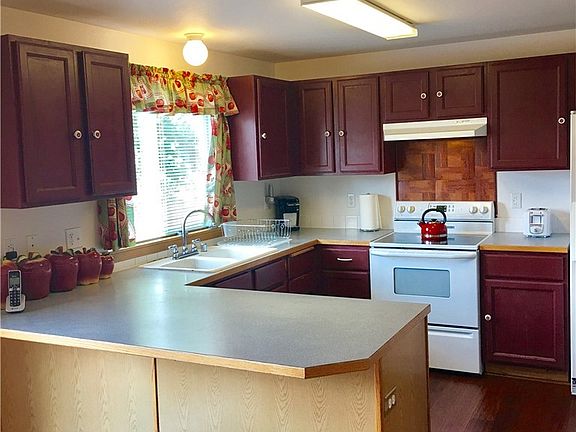 5th image of 8820 Natooka Ct SE