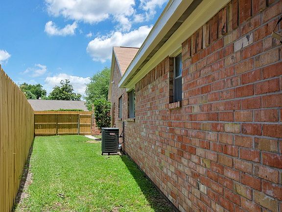 5th image of 6915 Canyon Way Dr
