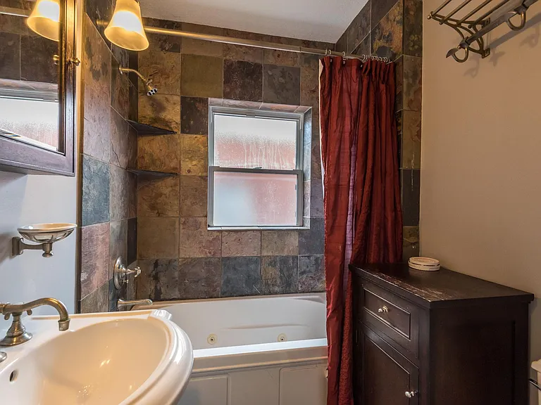 317 E 43rd St #3E — Photo 8