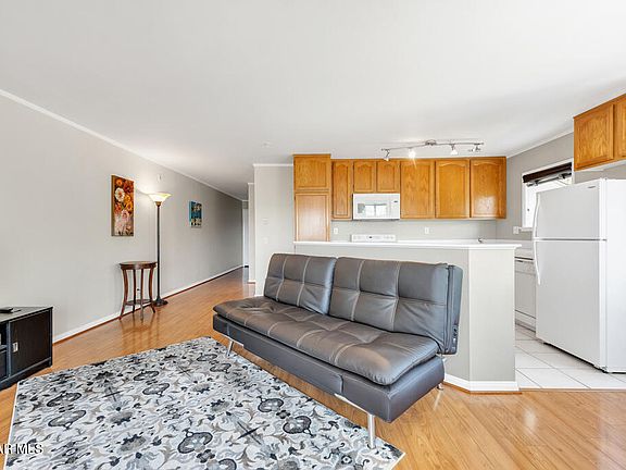 5th image of 2803 Antonio Dr Unit 206