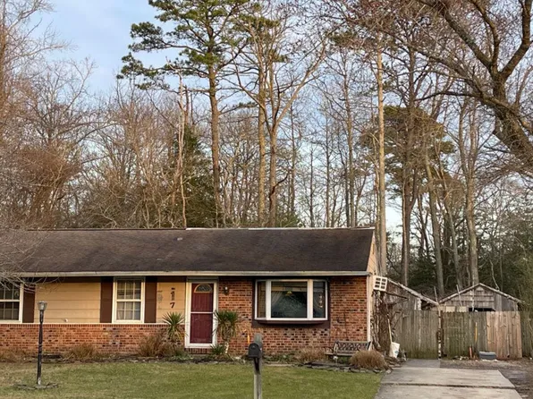 7 Siskin Ln, Cape May Court House, NJ 08210