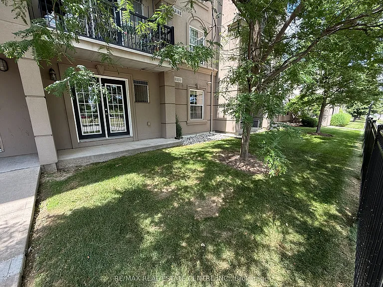1370 Main St E #103 — Photo 18