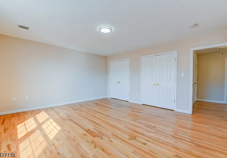 15-21 Oraton St #2 — Photo 17