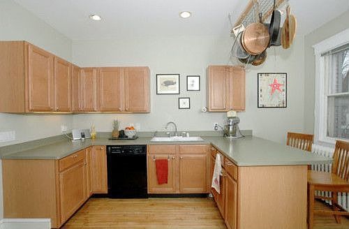 1st image of 3285 N Bartlett Ave